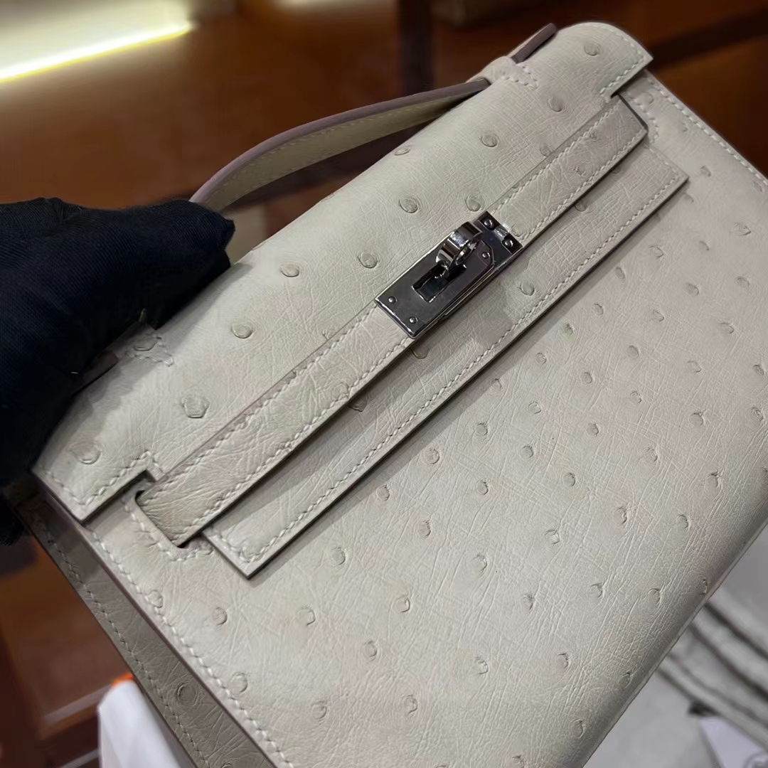 HERMES Kelly Pochette 10 Craie Ostrich Full handmade Kelly fatory