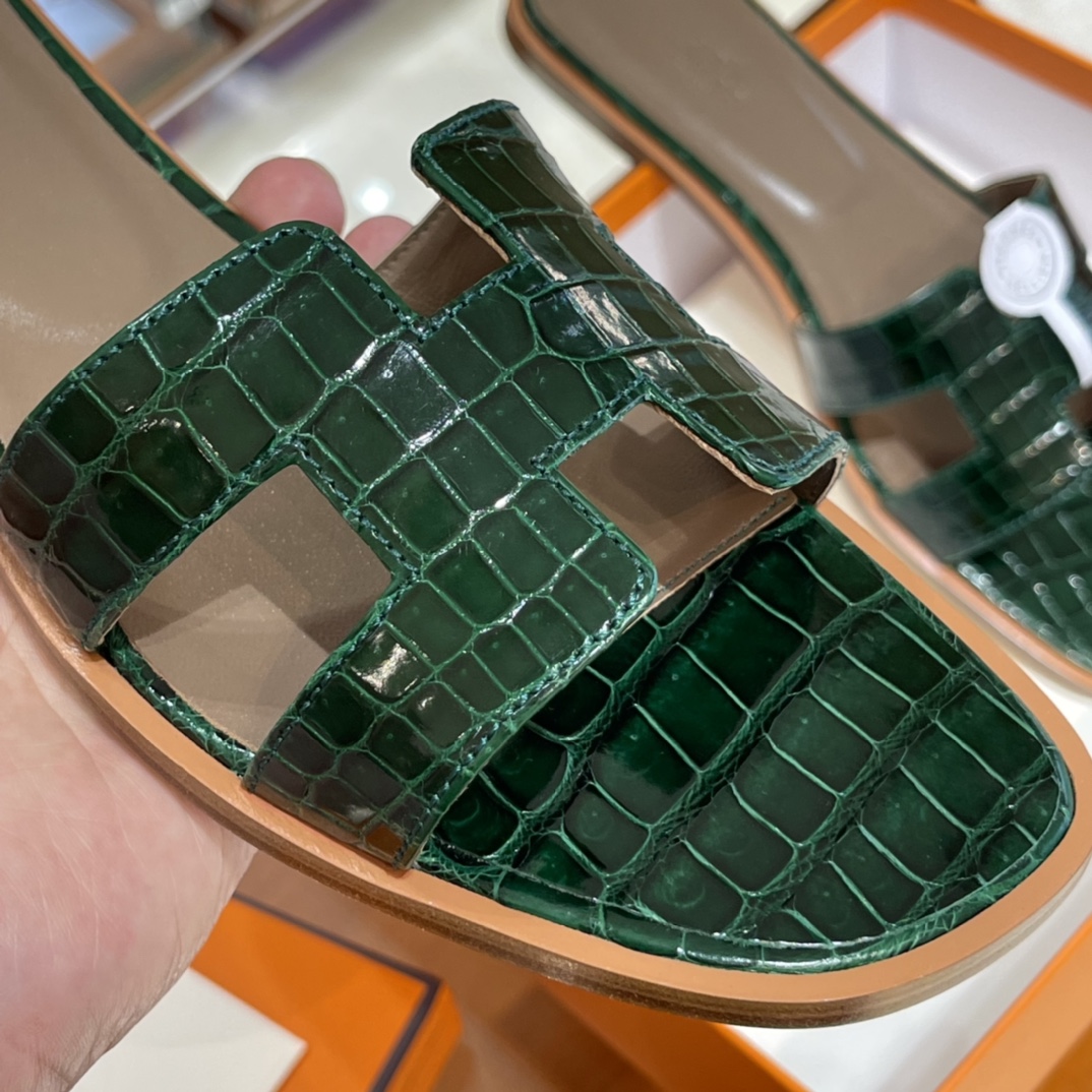 HERMES Alligator Sandals New Slippers Handmade Italian lamb sole 10 days of shipment 6Q Vert Emeraude