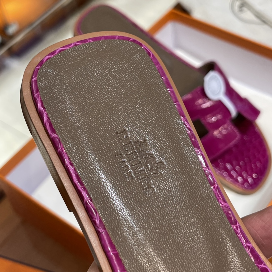 HERMES Alligator Sandals New Slippers Handmade Italian lamb sole 10 days of shipment 5J Fushsia